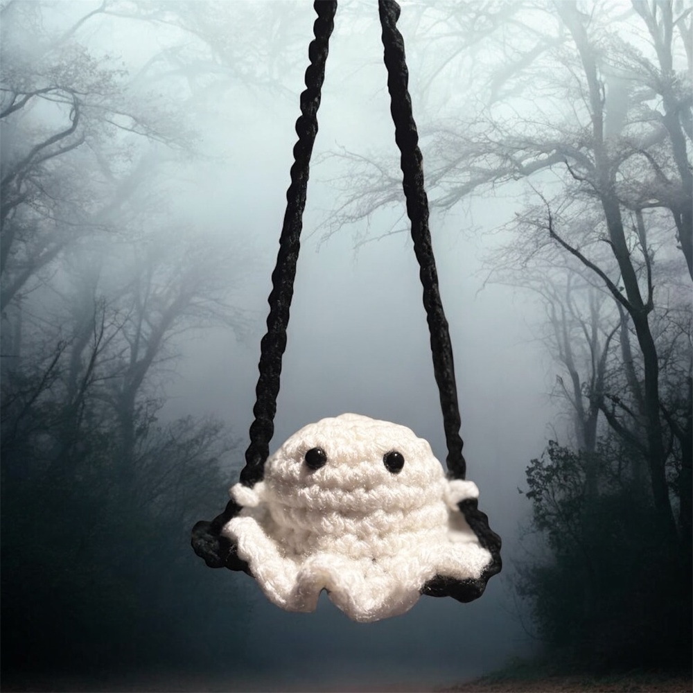 Crochet Ghost Swinging Decoration